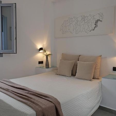 Perissa Beach Economy Rooms بيريسا المظهر الخارجي الصورة